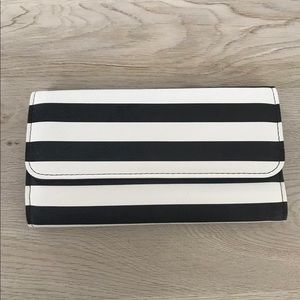 Kut from the Kloth wallet